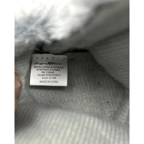 Baby Grey Knit & Faux Fur Boots, & Brown‎ Suede Moccasins - Sizes 0-3 M & 3-6 M - Picture 12 of 14